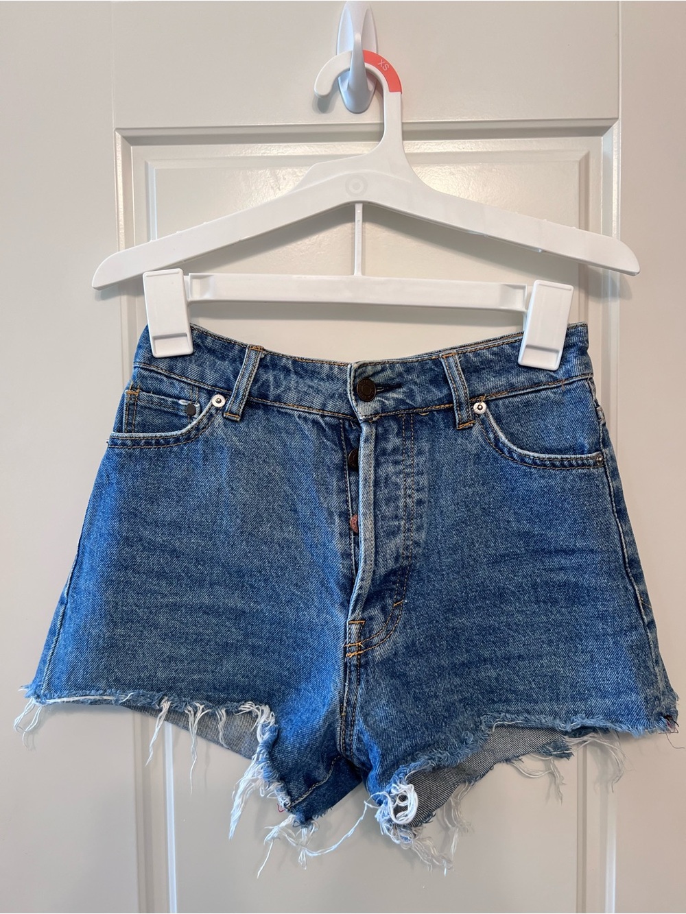 H&M Women's High-Waist Distressed Denim Shorts - Blue